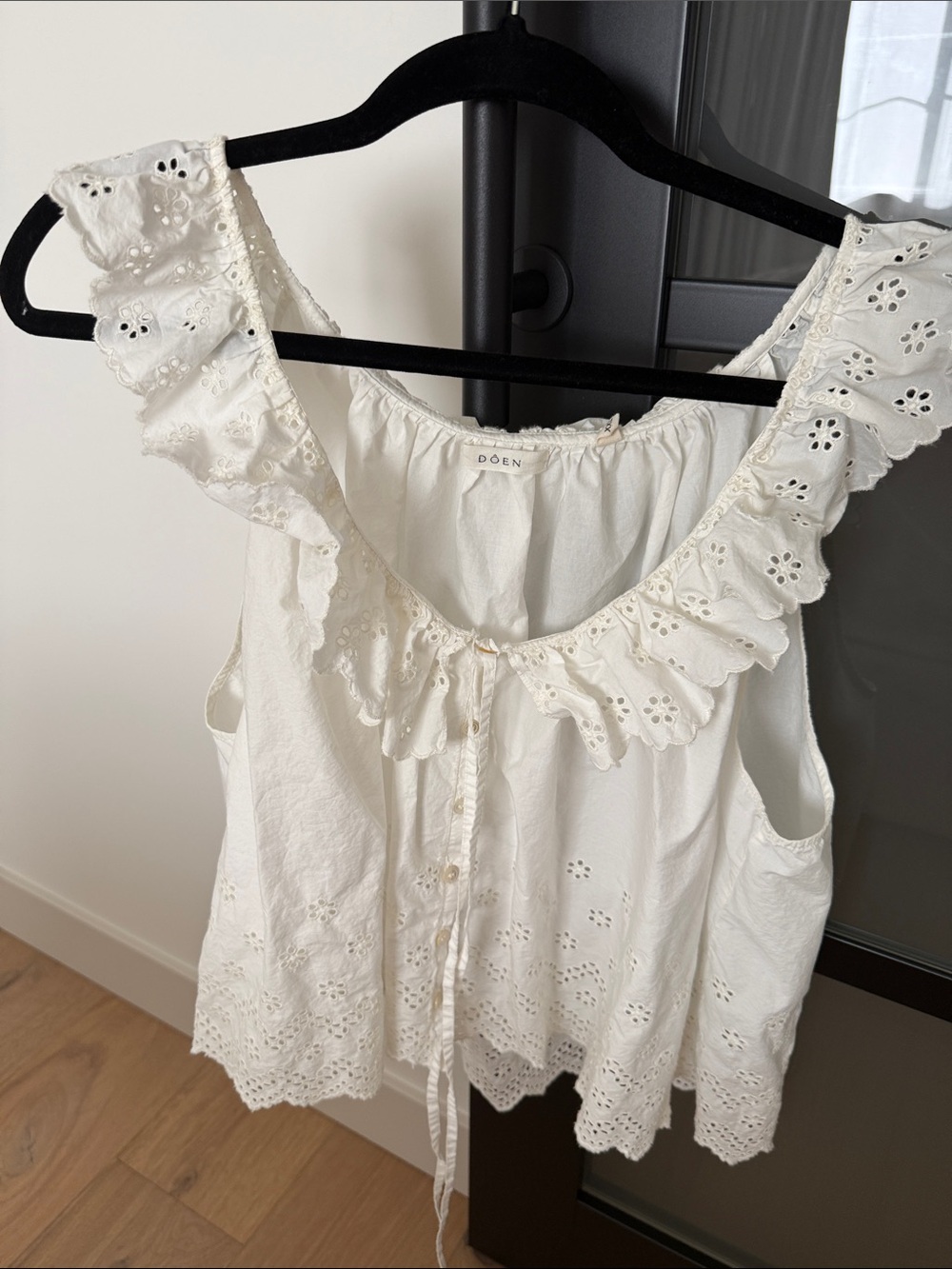 Doen Cream Eyelet Ruffle Camisole Top Blouse